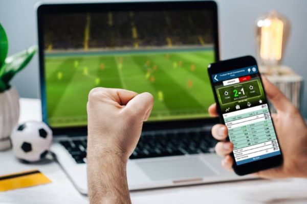 Những điều cần lưu ý khi tải ứng dụng game xếp hạng Lucky88 về điện thoại của bạn - Lucky88